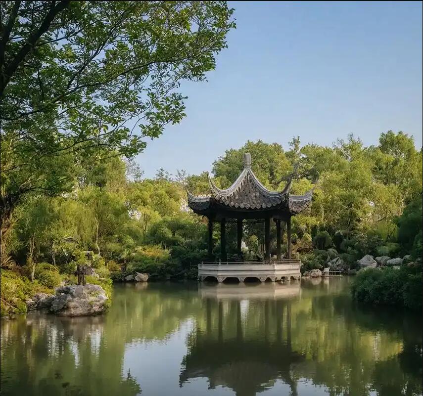 太平区罂粟土建有限公司